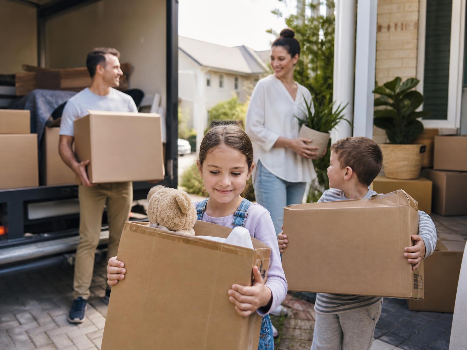 Removalists in Glandore