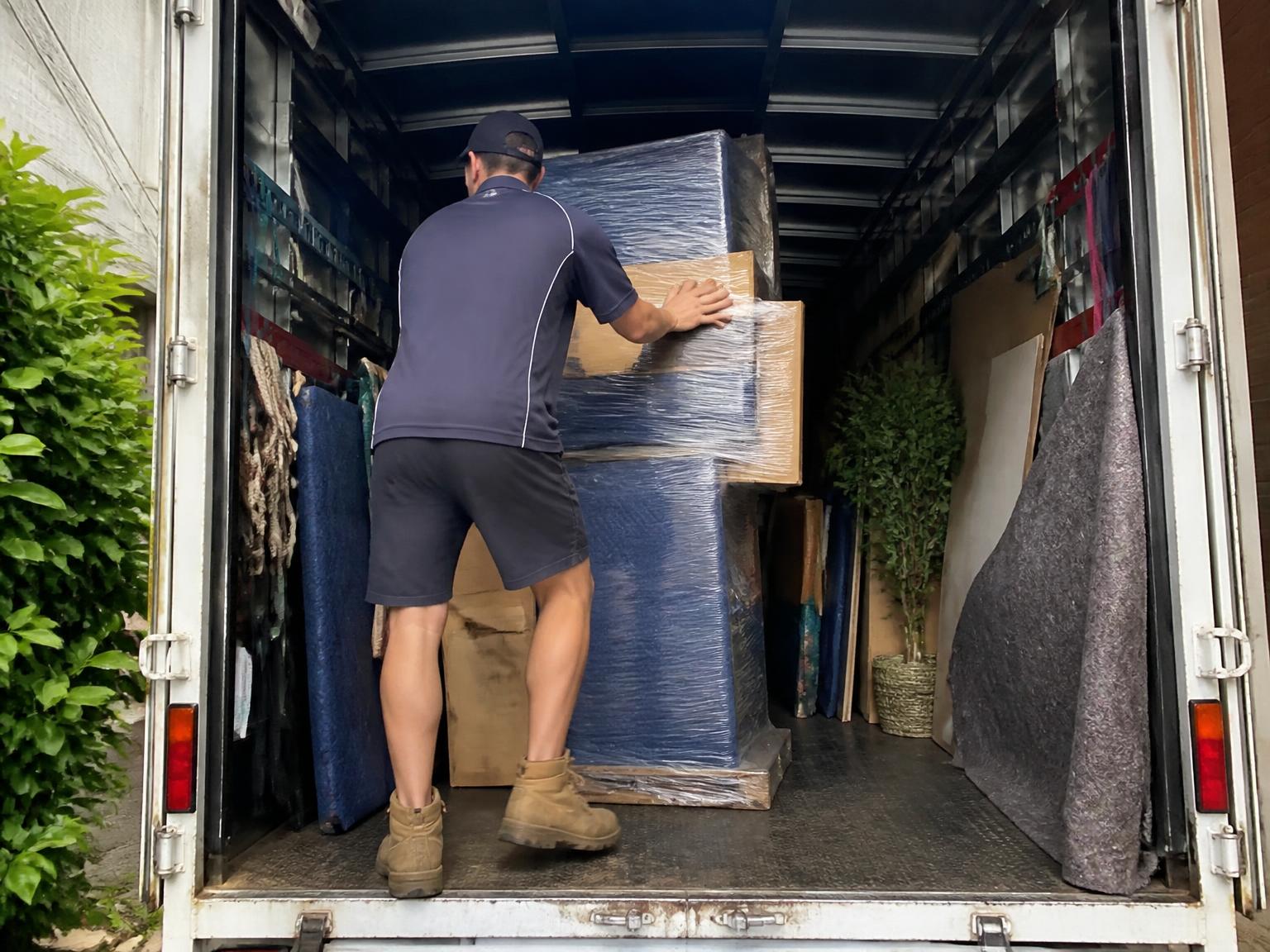 Adelaide to Wagga Wagga Removalists in Adelaide, SA