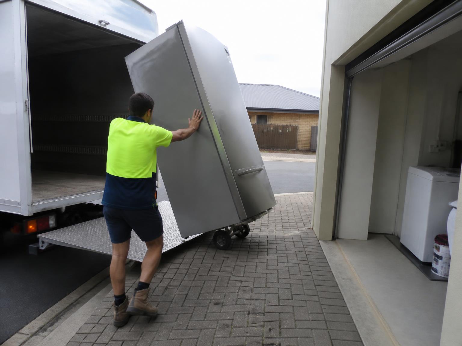 Removalists in Mawson Lakes